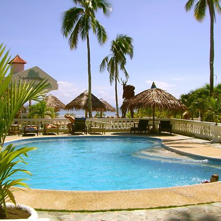 Whispering Palms Island Resort Bacolod Kültér fotó