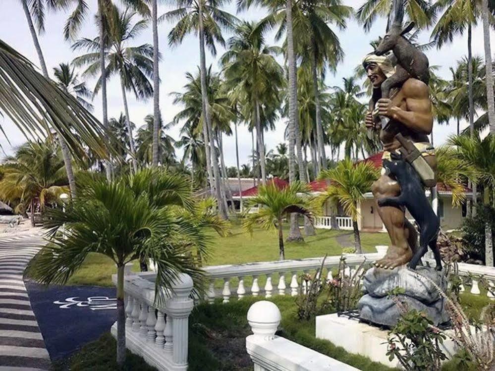 Whispering Palms Island Resort Bacolod Kültér fotó